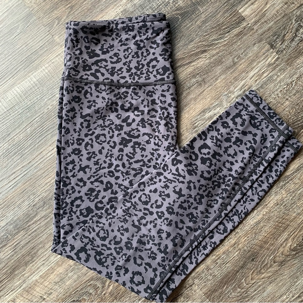Athleta Elation Ultra High Rise Leggings - leopard print 7/8 length cropped